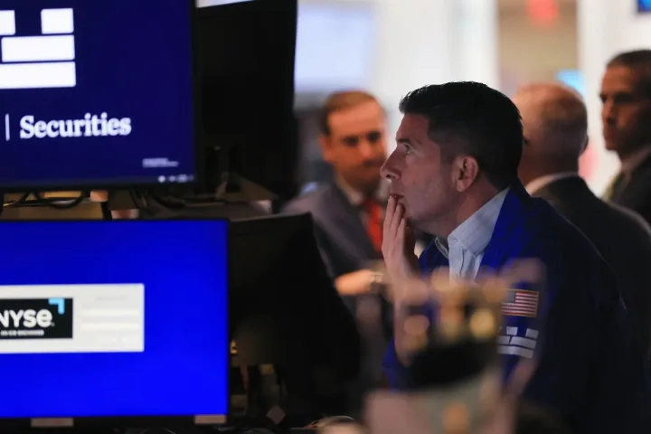 Tokenized Stocks Face Hurdles: TD Cowen Predicts Limited Market Demand